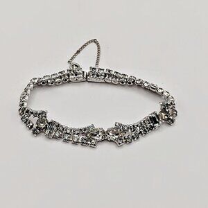Kramer of New York Rhinestone Bracelet - Vintage 7 Inch Rhinestone Bracelet